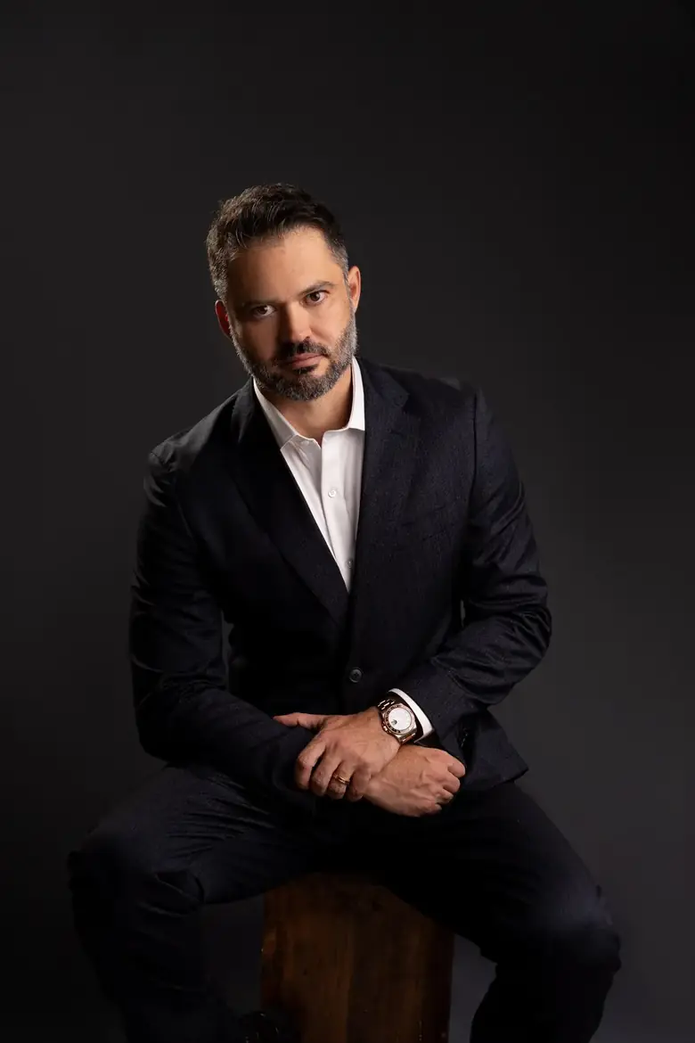 Dr. Dias Junior